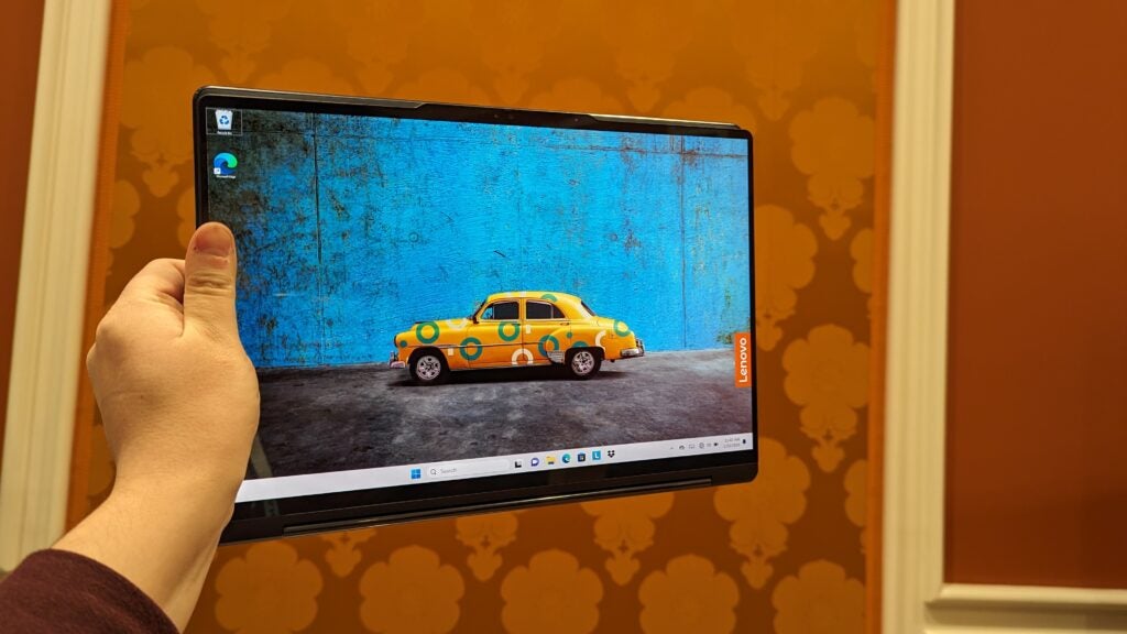 Lenovo Yoga 9i 2-in-1 (2024) in tablet mode