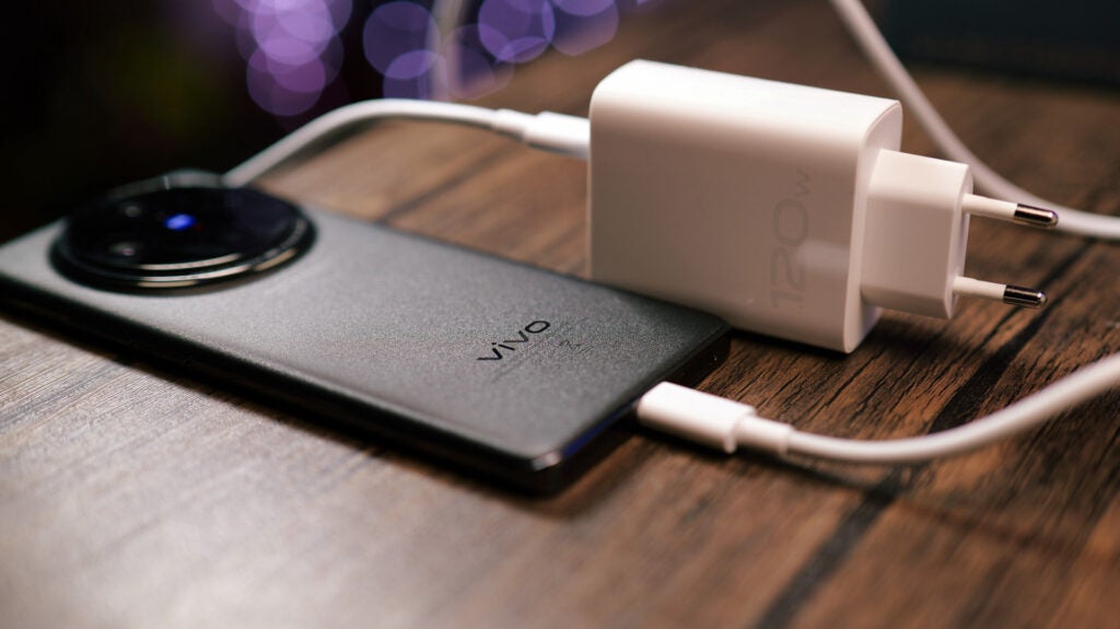 Vivo X100 Pro and the 100W chargerVivo X100 Pro smartphone charging with 120W adapter.