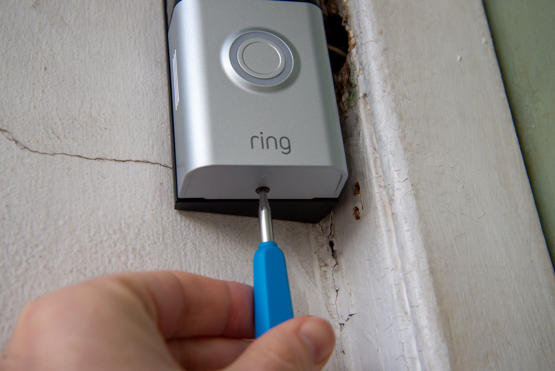 Ring Battery Video Doorbell Pro security screw