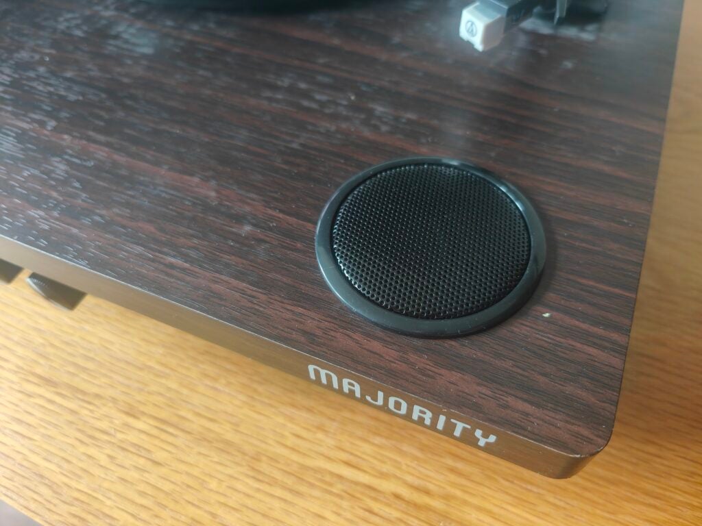 Majority Moto Turntable built-in speaker