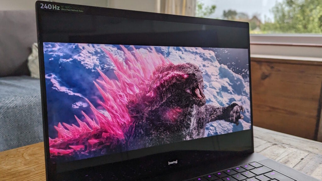 OLED screen of the Razer laptop