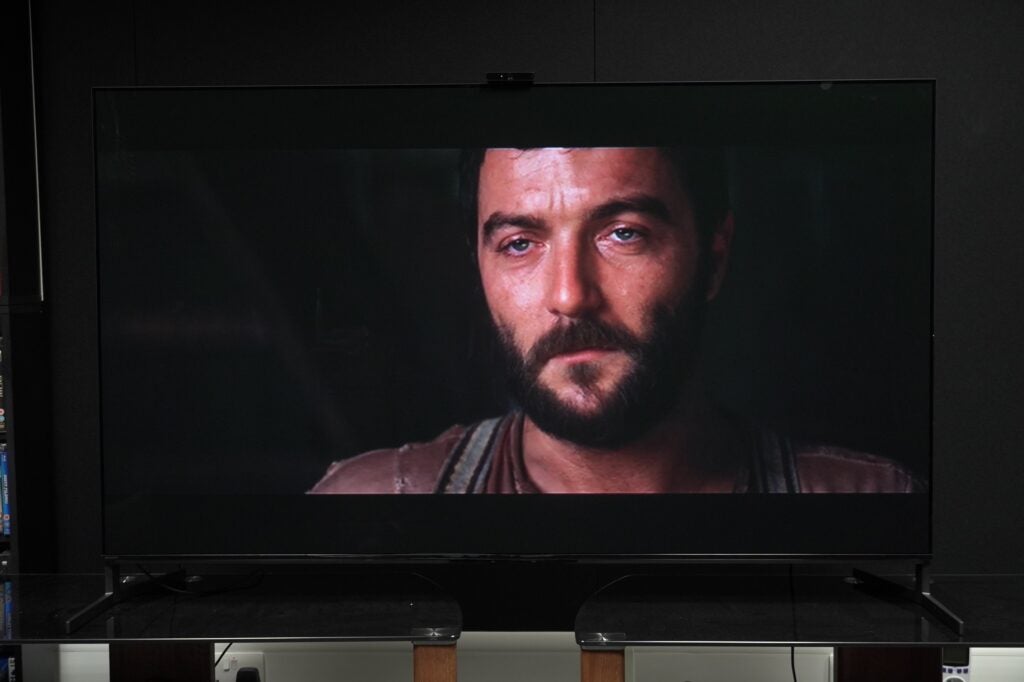 Sony A95L Inglorious upscaling