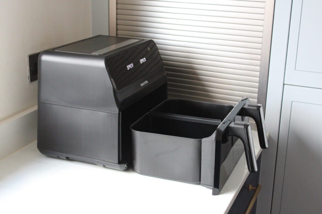 Salter Fuzion Dual Air Fryer with drawer removed
